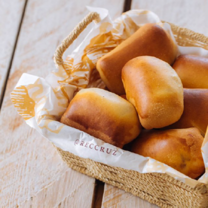 enroladinho de queijo e presunto (25 unidades)