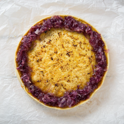 quiche de queijo de cabra com cebola roxa caramelizada (g) quiche de queijo de cabra com cebola roxa caramelizada (g)