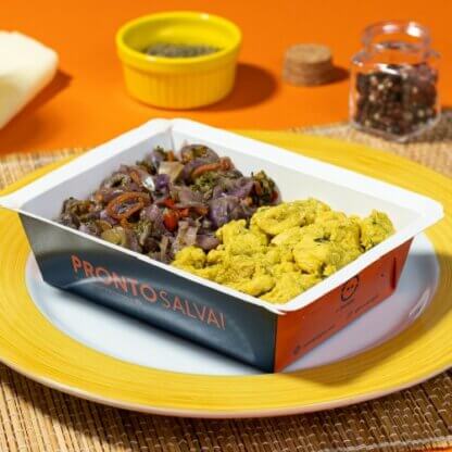 marmita – frango ao curry + legumes salteados – low carb