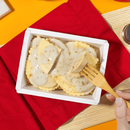 marmita – mezzaluna de frango e molho branco