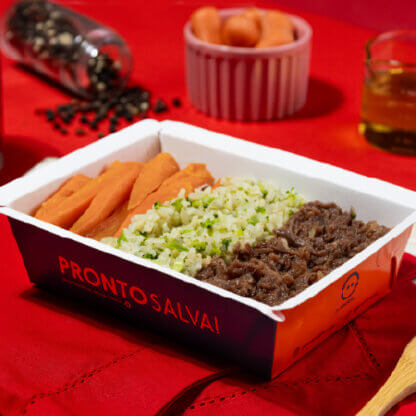 marmita – costela desfiada + arroz com brócolis e cenoura