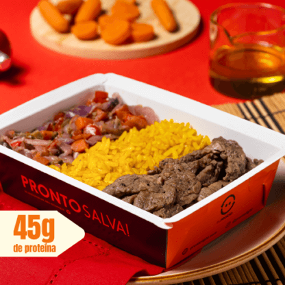 marmita – filé mignon + arroz com cúrcuma + vegetais